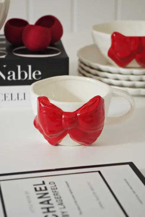 Kubek Bella 167 (biały/czerwony)
