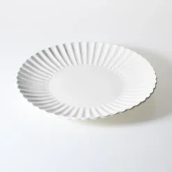 Zestaw talerzy porcelanowych Lotus 18 elementów (biały)